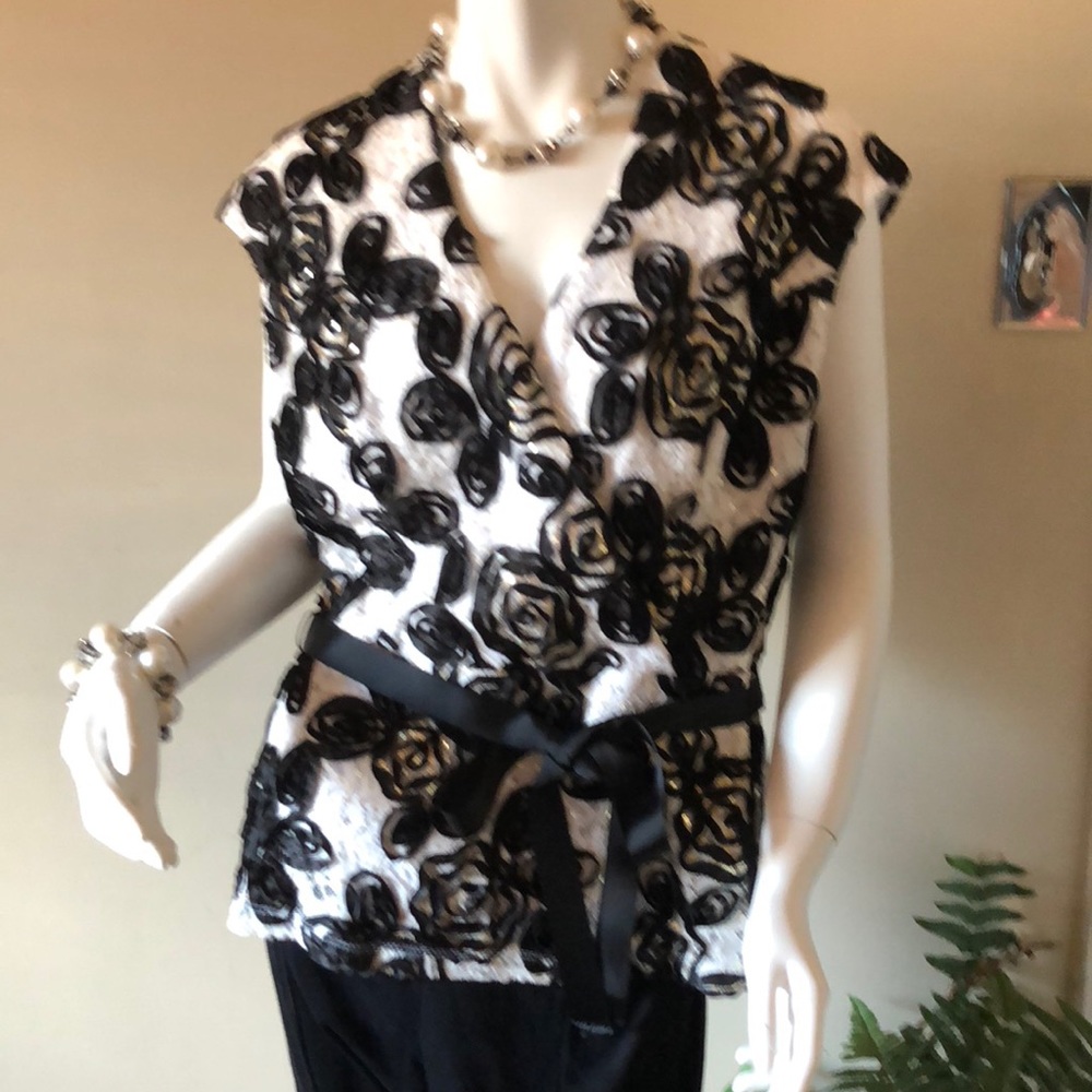 Onyx Nite Top
